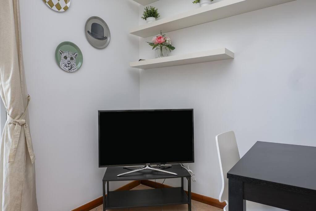 Youhosty - Zuretti42 Apartment Milan Bagian luar foto