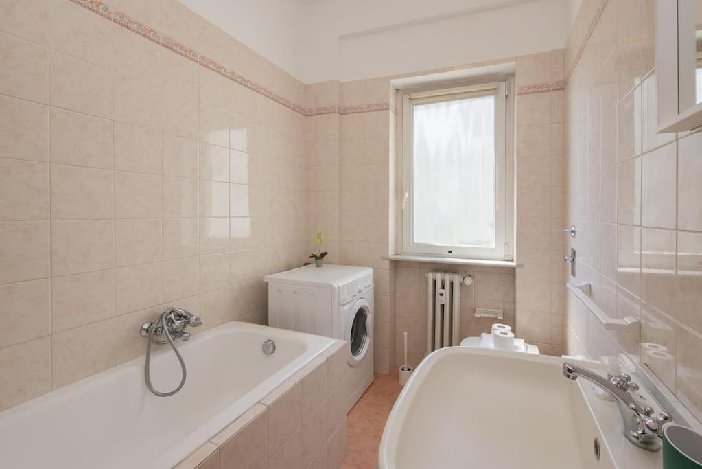 Youhosty - Zuretti42 Apartment Milan Bagian luar foto